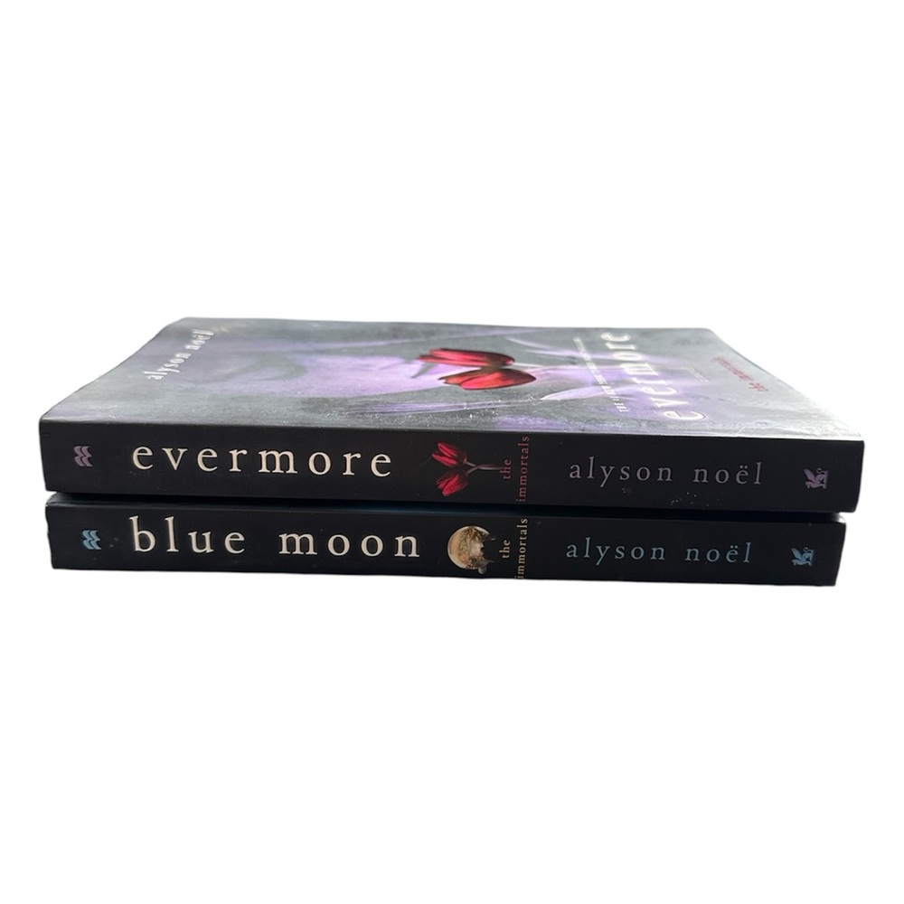Alyson Noel Soft Cover Books